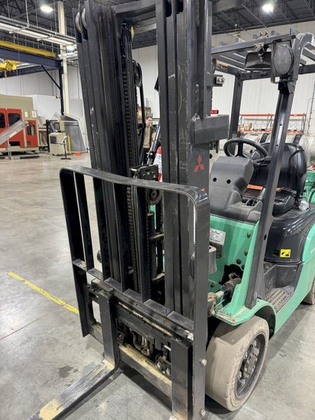 5000 LB MITSUBISHI MODEL #FGC25N LP GAS FORKLIFT: STOCK #78305