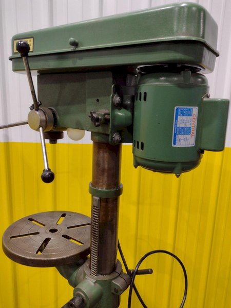17" CENTRAL MACHINERY MODEL #T-6725 SINGLE SPINDLE DRILL PRESS: STOCK #20284
