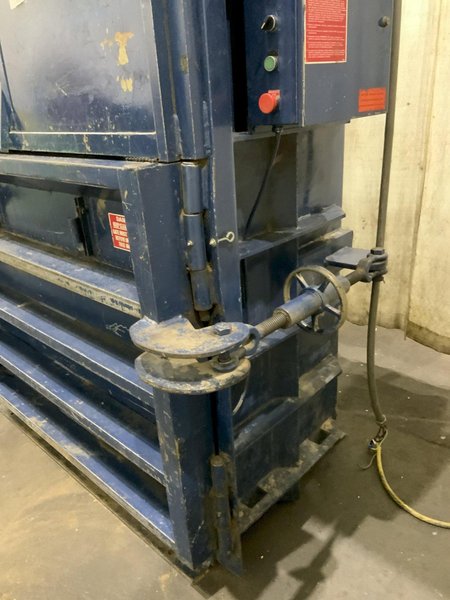 60" X 30" PIQUA MODEL 30 CARDBOARD BALER: STOCK #81527