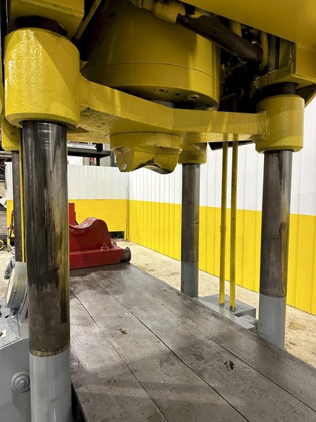 400 TON X 30' DRILCO TRAVELING HEAD HYDRAULIC STRAIGHTENING PRESS: STOCK #24953