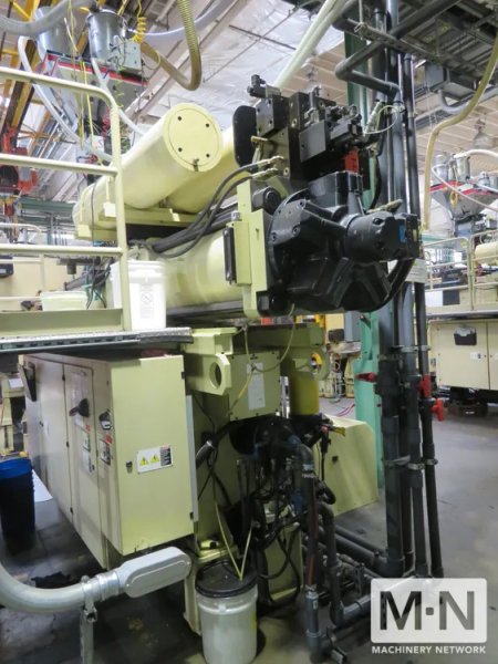 825 TON 132 OZ  HUSKY MODEL GL750GENRS120/100 INJECTION MOLDING MACHINE  MFG 1999