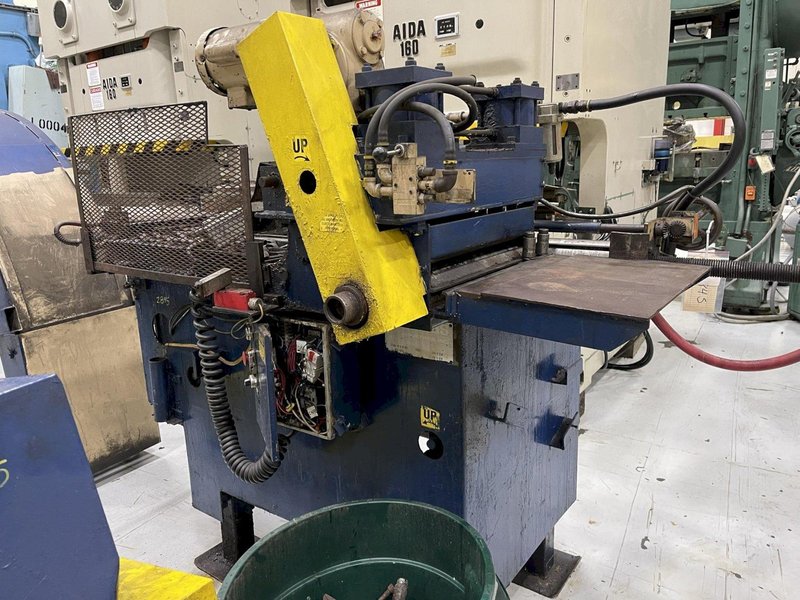 18" Dallas Double Gripper Air Feed with Straightener Model D500-18