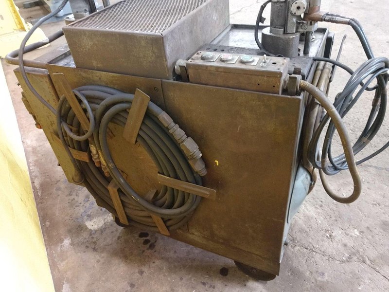 5 HP LAMINA PORTABLE HYDRAULIC POWER UNIT FOR LAMINA DRILLS: STOCK #15979