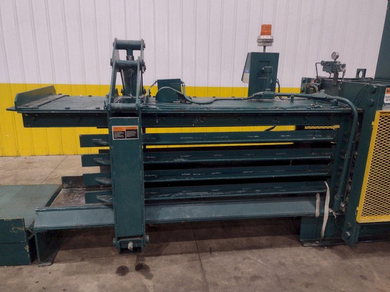 24" X 36" X 96" LONG AMERICAN MODEL #10447 HYDRAULIC HORIZONTAL BALER: YOBRO #24745