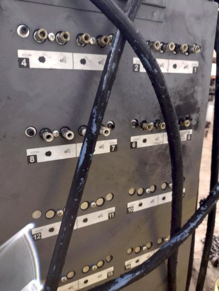 NORDSON POWDER COAT PAINT SYSTEM WITH FEEDER &amp; I-CONTROL. STOCK # 0985226
