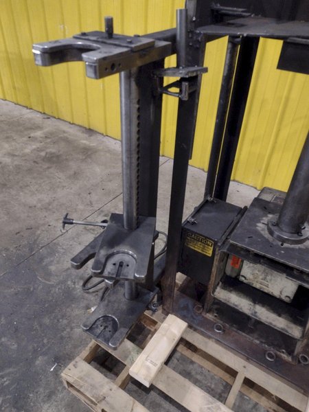500 LB PANDJIRIS MODEL ALPHA 5-3 WELDING POSITIONER, 115 VOLT: STOCK #23360