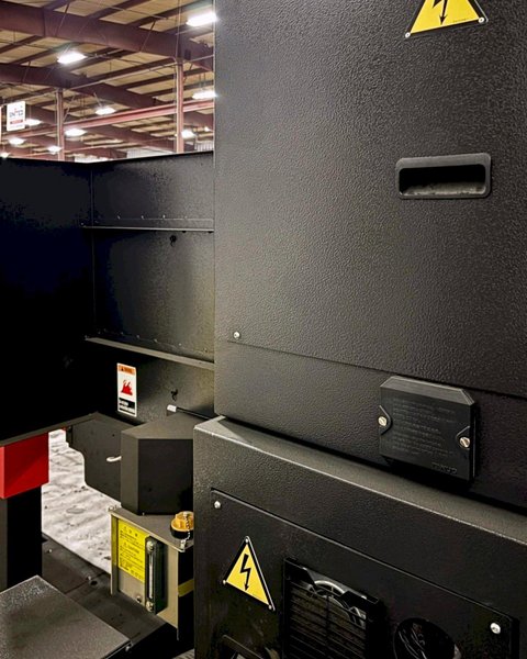 Amada Ensis 3015 AJ 12KW Fiber