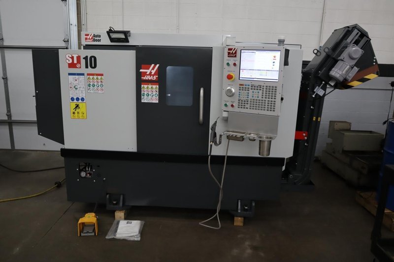 Haas ST-10 CNC Lathe Turning Center with 6K Live Milling, C-Axis, 24 Station BT Turret, Auto Tool Presetter, 14 Spindle Hours!