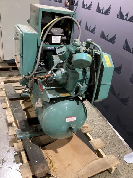 CHAMPION 8010 AIR COMPRESSOR USED