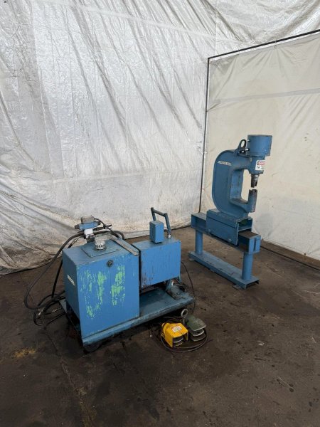 70 TON WHITNEY C-FRAME HYDRAULIC WEB PUNCH WITH POWER UNIT: STOCK #23389
