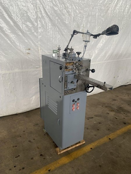 TORRINGTON MODEL W-2000 SPRING MAKER. STOCK # 0640823.