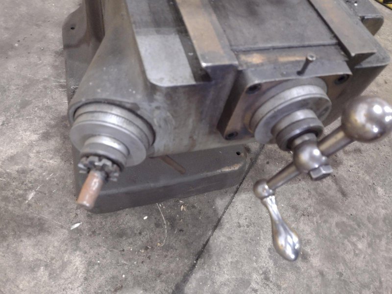 2 HP BRIDGEPORT SERIES I VERTICAL RAM TYPE MILL: YOBRO #24975