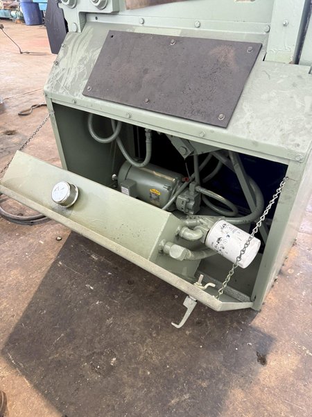36 TON PIRANHA P-36 IRON WORKER. STOCK #0889325