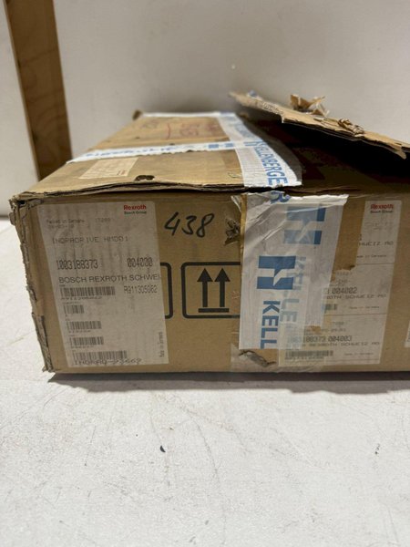 REXROTH INDRADRIVE HMD01.1N-W0036 DRIVE  NEW WITH BOX
