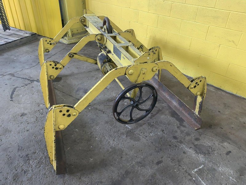 10,000 LBS X 60" WIDE C.F. ADJUSTABLE PARALLELOGRAM SHEET LIFTER: STOCK #13064