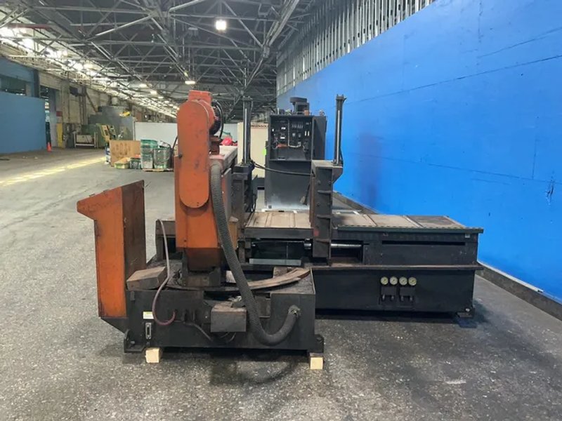 Cosen 28” X 18” Horizontal Band Saw - C-650mnc