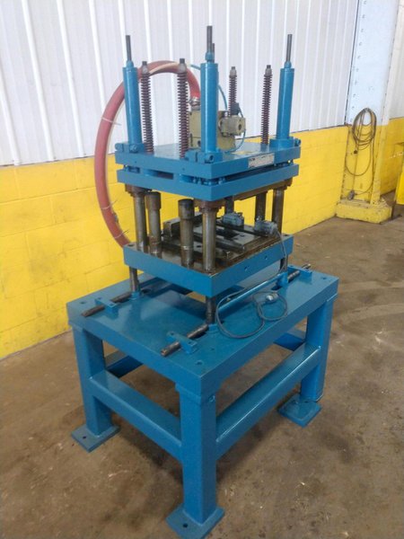 12 TON AIRAM 4-POST PNEUMATIC CUTOFF PRESS: STOCK #13204