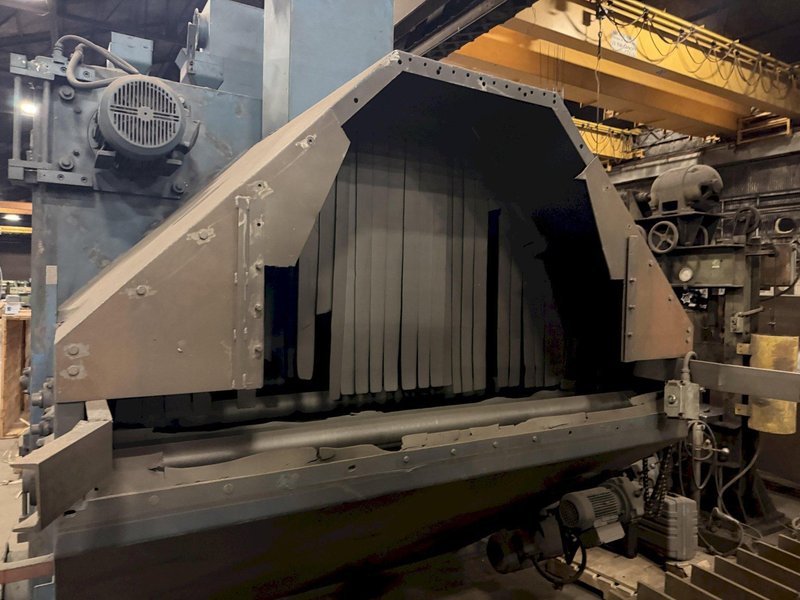80" WIDE X 36" TALL X (4) 25HP WHEELBRATOR CONVEYOR TYPE SHOT BLASTING MACHINE. STOCK # 1086926