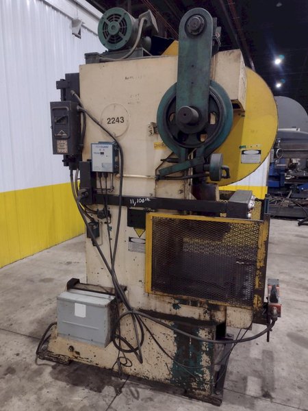 60 TON FEDERAL MODEL #60 OBI STAMPING PRESS 6" STROKE: STOCK #22789