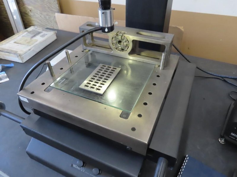 Micro-Vu Model 30 2 Video Measuring System w 2 Axis Micro-VU DRO w Q16 Metrology Computer- Auction Item