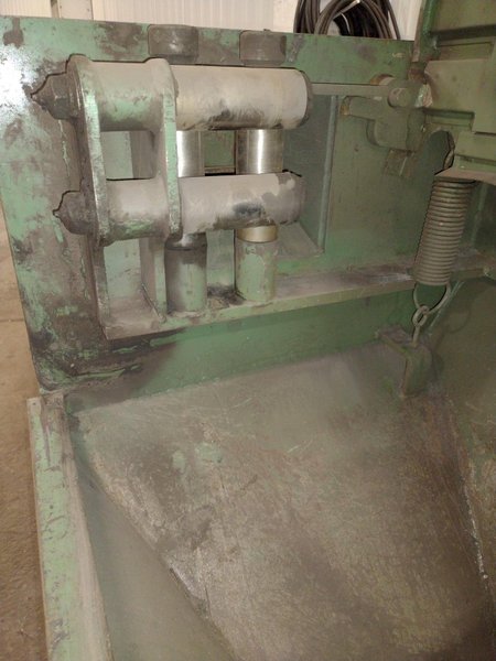 9/16" RMG MODEL #MD-14 L22 WIRE DESCALER, ROCKFORD MANUFACTURING GROUP: STOCK 16183