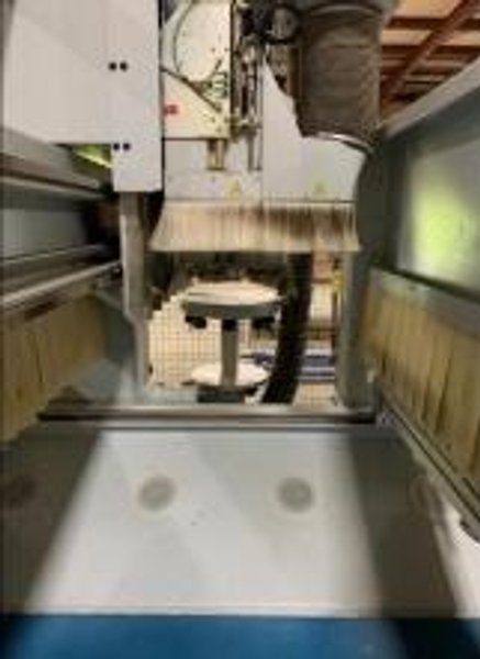 Weeke Venture 107M CNC Router, 2015 – 120″ x 50x Travels, Model BMG111, Free Standing Dust Collector, Safety Cage