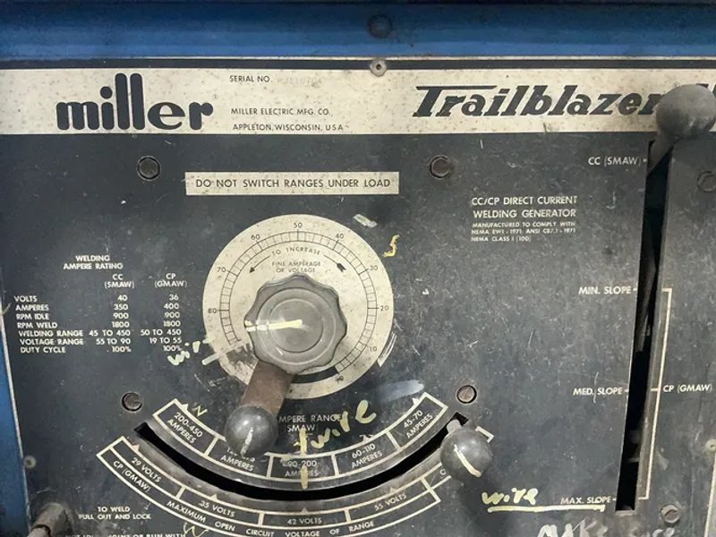 Miller 400 Amps Welding Generator - Trailblazer 55d
