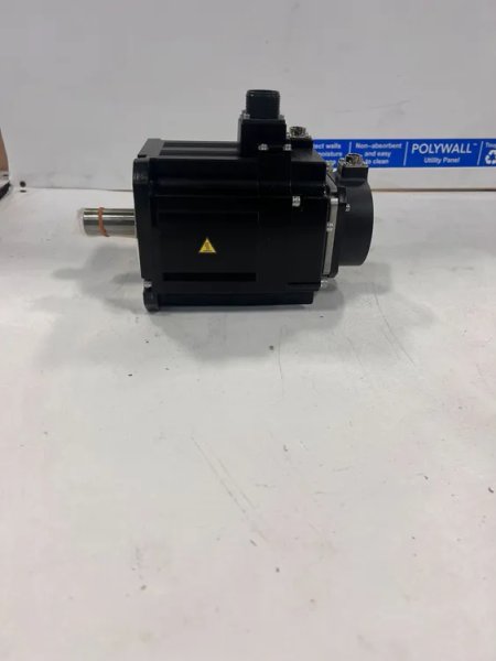 MITSUBISHI HF154BS-A51 AC SERVO MOTOR NEW WITH OPEN BOX