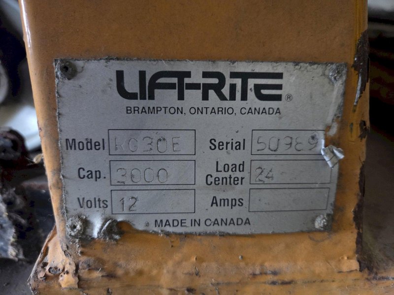 3000 LB CAPACITY LIFT RITE ELECTRIC PALLET JACK. STOCK # 0640423.