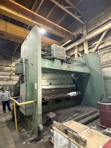 1000 TON x 20' CINCINNATI MODEL #1000H HYDRAULIC PRESS BRAKE: STOCK #23424