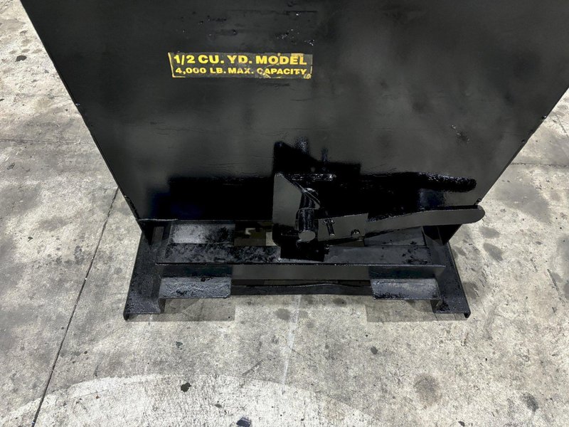 1/2 CU. YARD x 4,000 LBS CAPACITY APEX SELF DUMPING BIN HOPPER: STOCK #21819