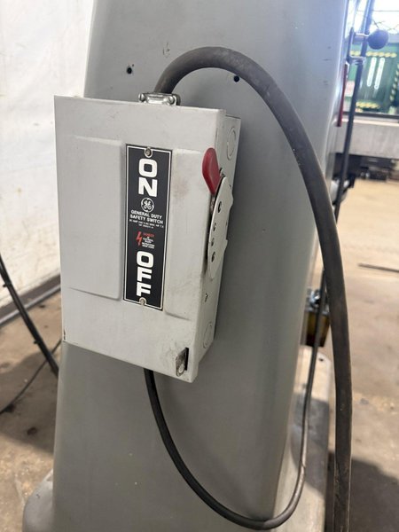 2 HP BRIDGEPORT SERIES 1 VERTICAL KNEE MILL. STOCK # 0222226