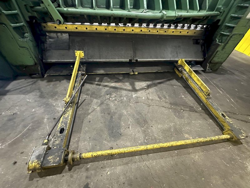 12' X 1/2" WYSONG MODEL #1250 MECHANICAL POWER SQUARING SHEAR: STOCK #19618