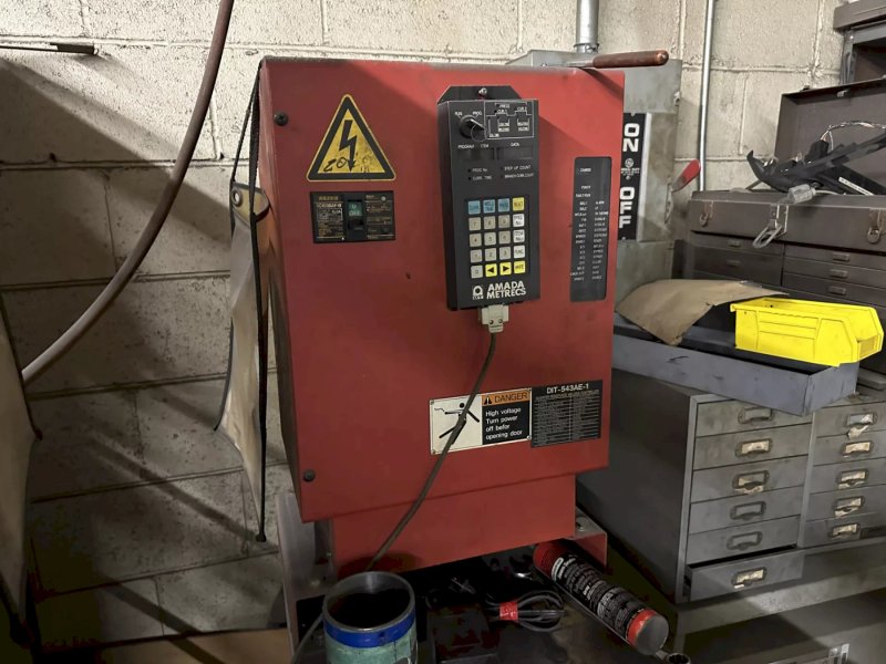 AMADA ID40-ST SPOT WELDER