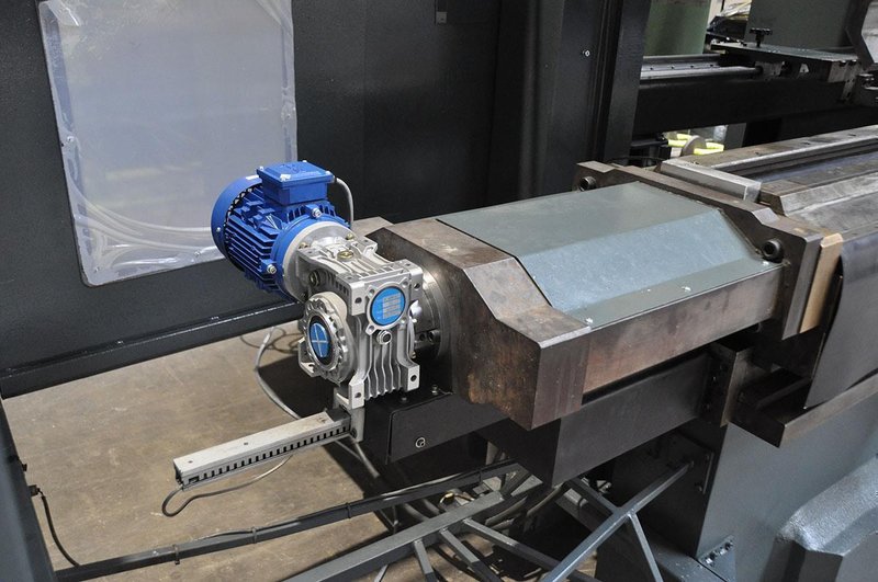 Haco - 500 ton x 4100 mm CNC heavy duty
