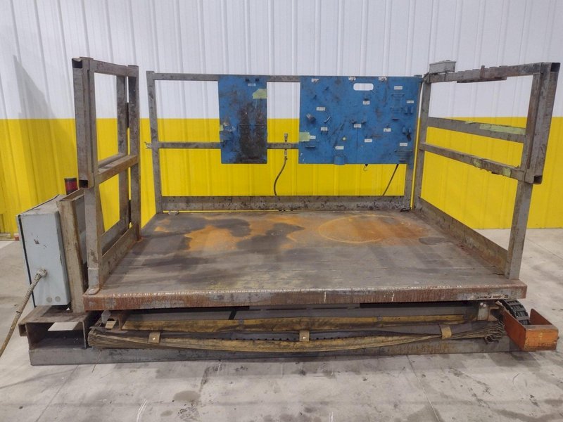 1,000 LB AMERICAN LIFTS MODEL T1-60-040 ELECTRIC PLAFORM LIFT: STOCK #20584