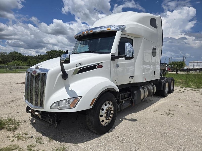 2023 Peterbilt 579 1XPBD49X7PD871368