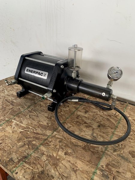 ENERPAC AHB34 AIR HYDRAULIC BOOSTER. STOCK #0364024
