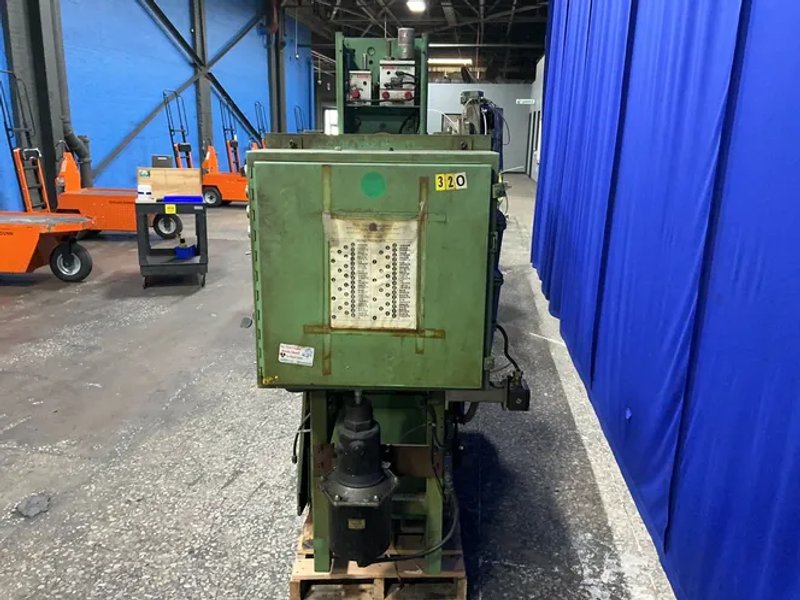 Snow 8” X 20” Drilling And Tapping Machine - Hd0-2