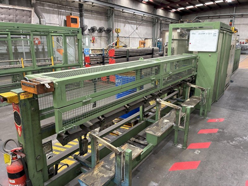 SEIKI BAR PEELER W/ INFEED &amp; OUTFEED TABLES