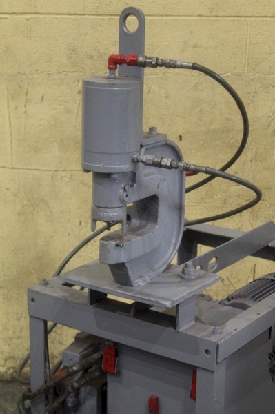 20 TON FABRILINE C FRAME HYDRAULIC FLANGE PUNCH: STOCK #69702