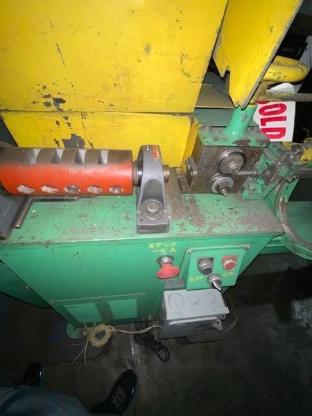 1/8" Shuster Model 1V18 Wire Straightener and Cutoff Machine