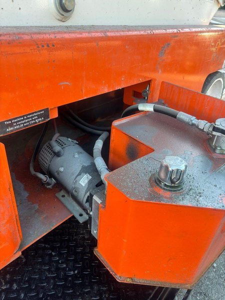 Snorkel S4732E Aerial Lift, 2023
