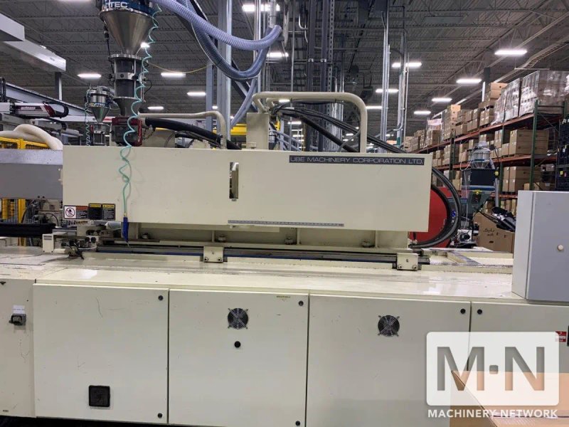 1000 TON 148 OZ UBE MODEL UZ1000 INJECTION MOLDING MACHINE MFG 2013