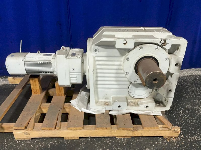 Sew-eurodrive 7.5 Hp Gear Drive