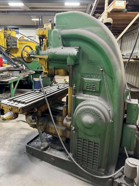 MILWAUKEE MODEL K NO. 3 VERTICAL MILLING MACHINE. STOCK # 1113824.