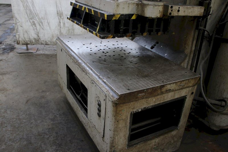 125 TON DENISON HYDRAULIC PRESS: STOCK #75941