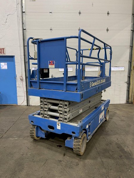 GENIE MODEL #GS-2646 MANLIFT:  STOCK #75929