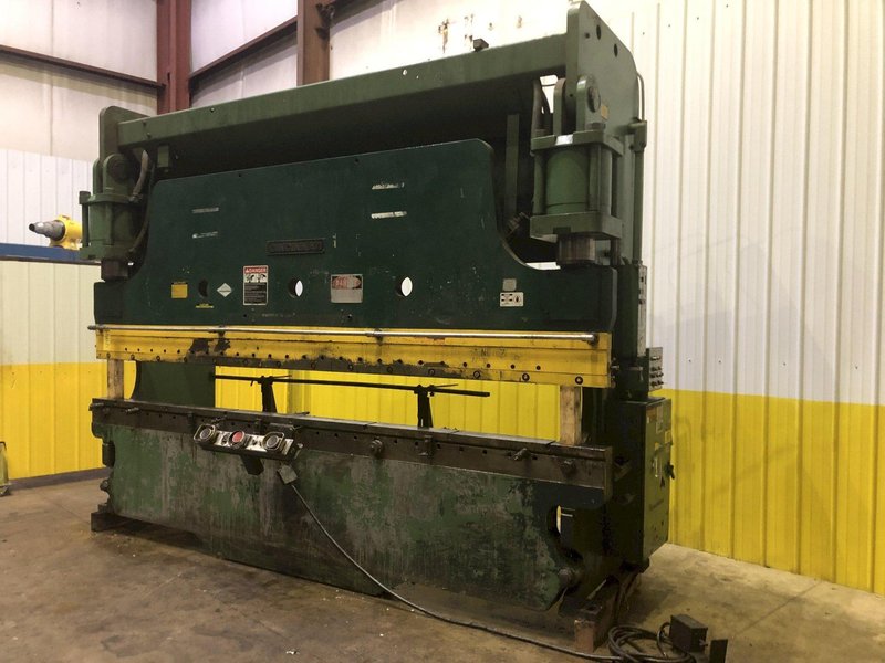 230 TON X 14' CINCINNATI MODEL #230CBX12 HYDRAULIC PRESS BRAKE: STOCK 16875