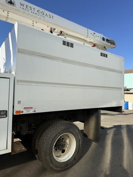 Freightliner M2 106 4×4 Forestry Bucket Truck, 2023 – Terex Hi-Ranger XT Pro 60/70 – 75′ Working Height – Cummins 6.7L